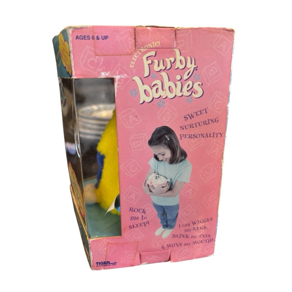 1999 Tiger Electronics FURBY BABIES Yellow and Blue Limited Edition NEW SEALED - Picture 3 of 5